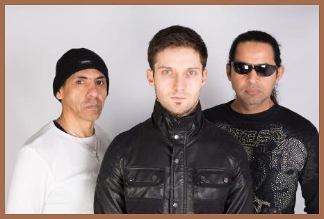piloto cinco 5 rock rockero group band banda grupo espanol Spanish Latin Latino music performance Vladimir Cativo